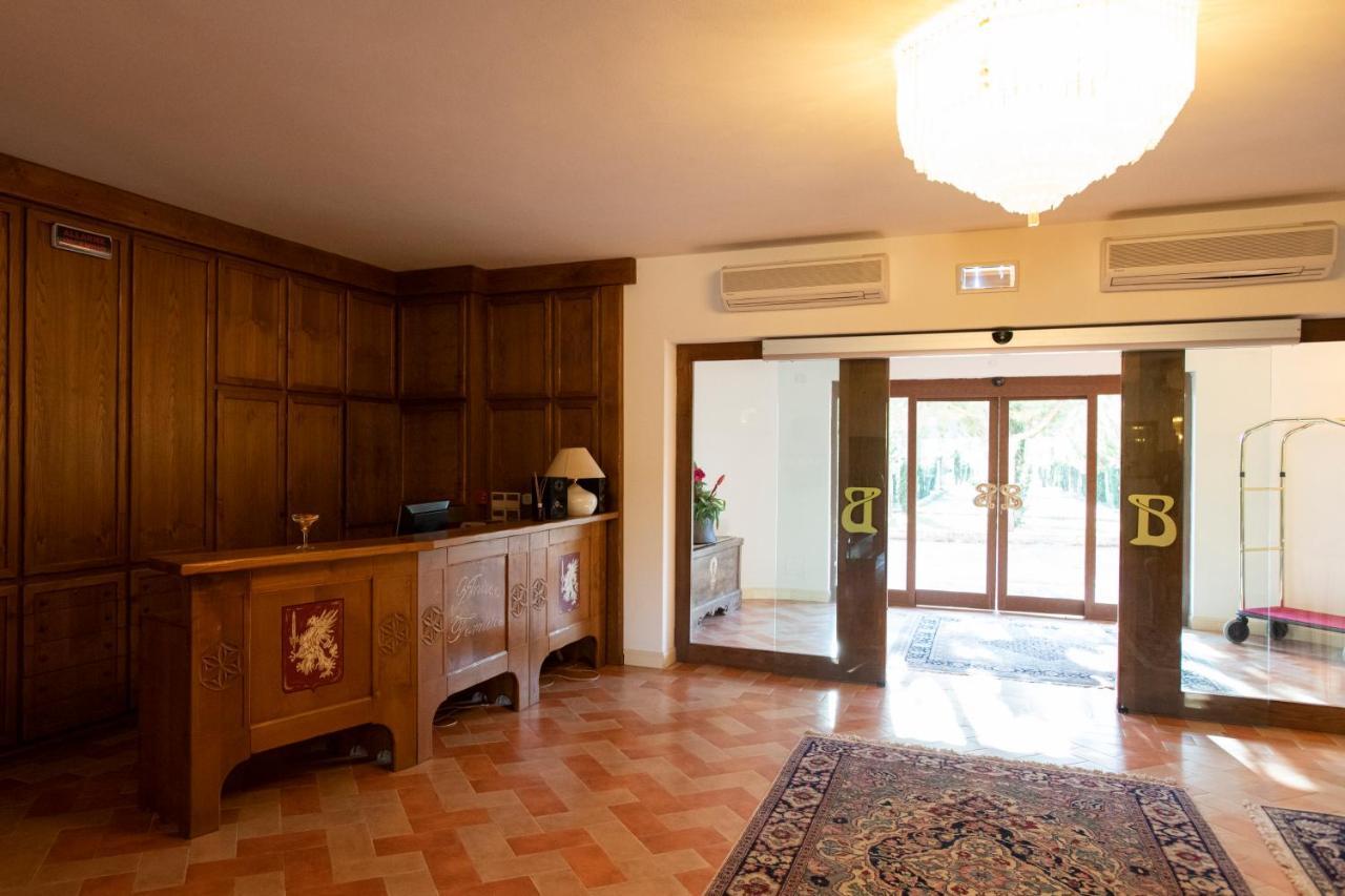 Aparthotel Antica Fornace Principina Terra Exterior foto